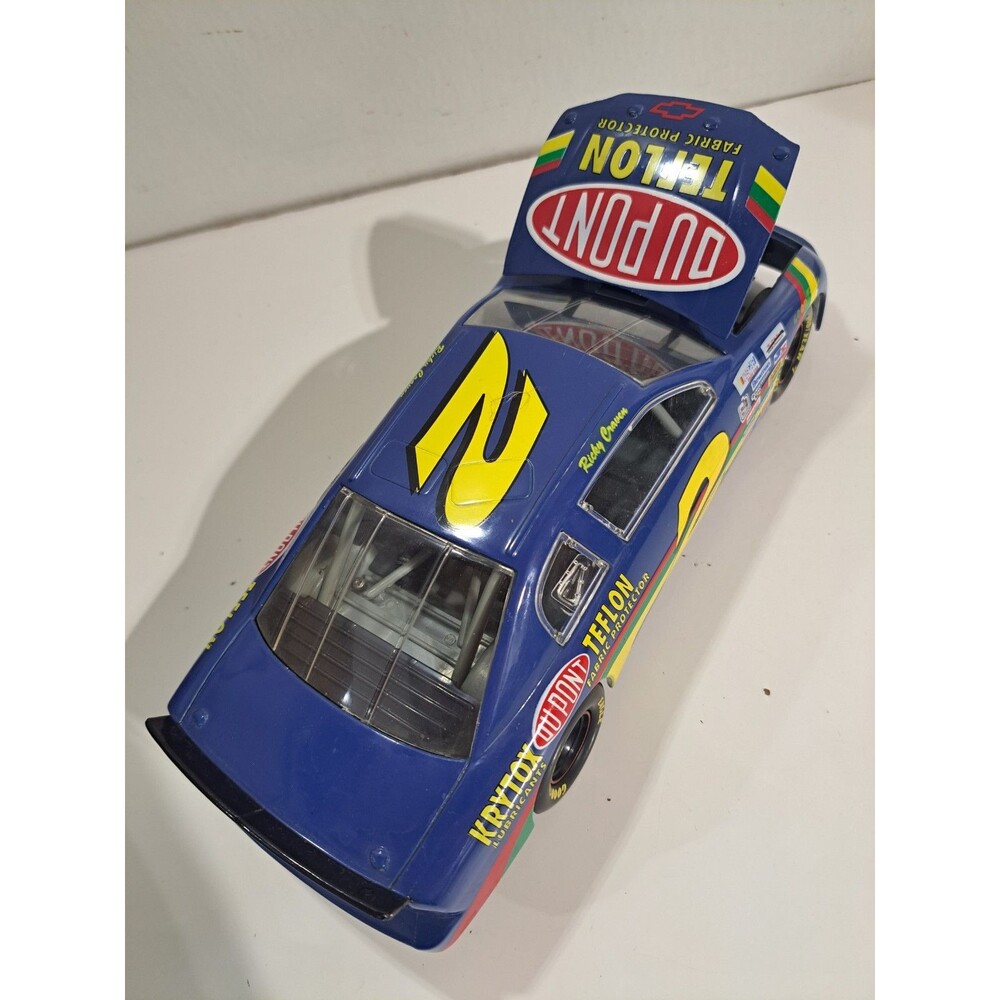 Racing Champions 1:18 Die Cast Dupont Chevrolet #2 Ricky Craven NASCAR Stock Car - Picture 12 of 13